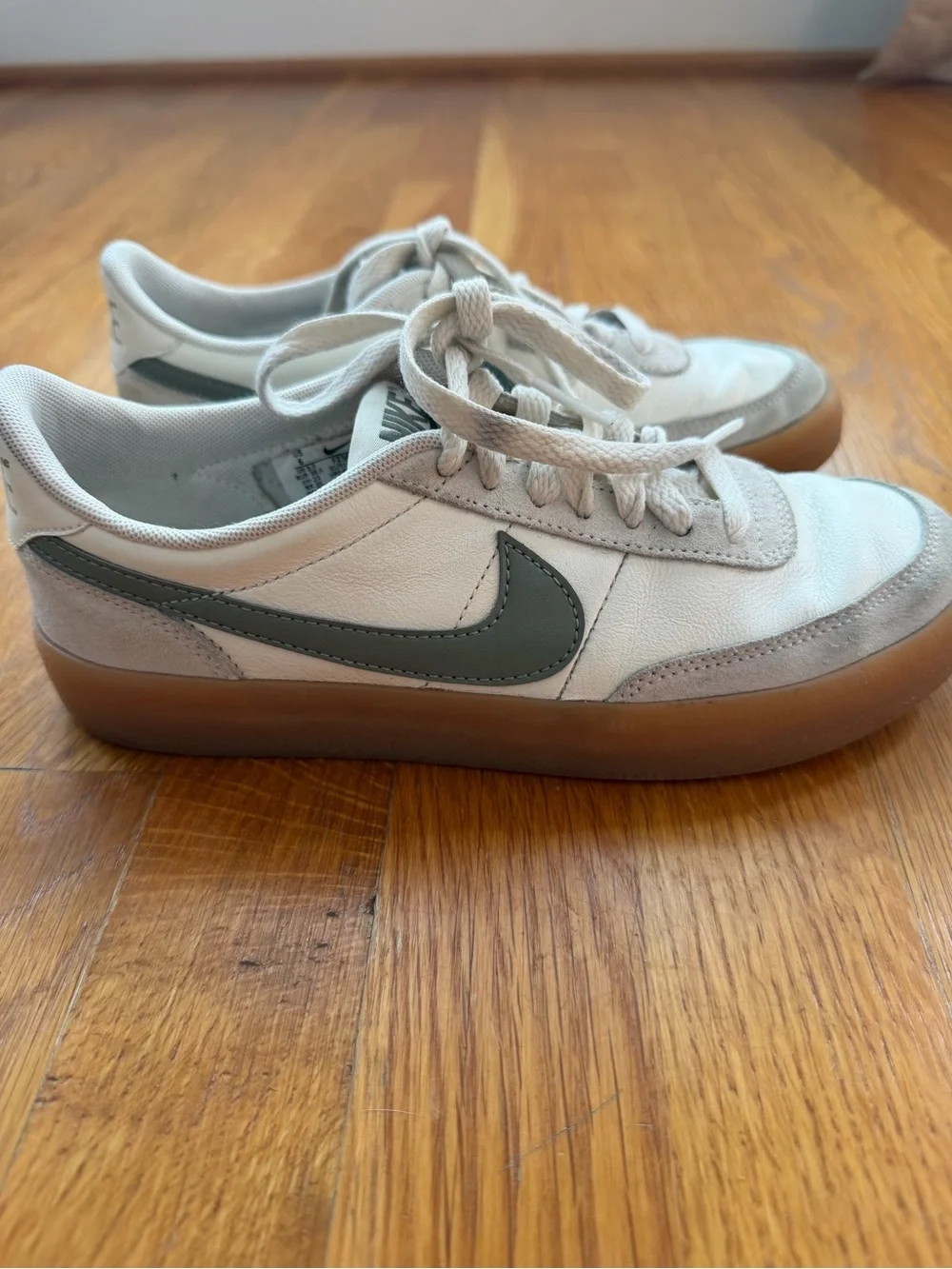 Women’s Nike Killshot shoe